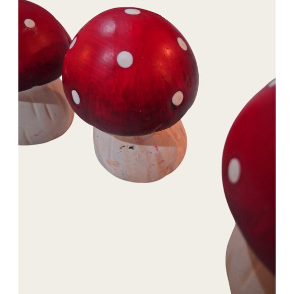 Set Of 5 Red & White Ceramic Mushroom Decorations new - Picture 3 of 7